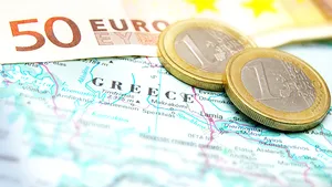 SONDAJ: Grecii anticipează că anul viitor va fi mai dificil decât 2012