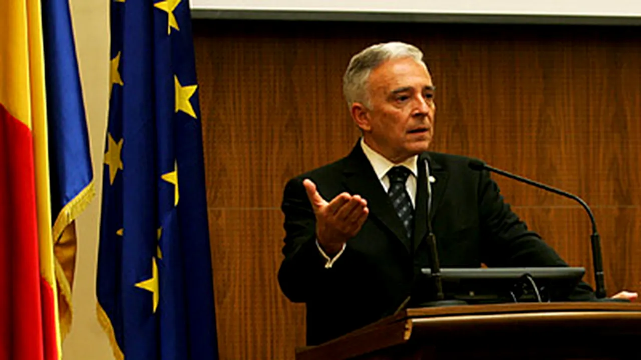 Isărescu: Fără măsuri din timp, deficitul bugetar poate depăşi 3% din PIB