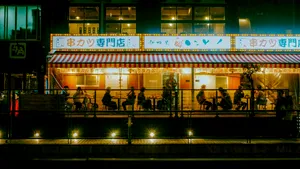 Un obicei al turiștilor creează confuzie în Japonia. Noua cultură care îi ofensează pe localnici și obligă restaurantele să găsească soluții