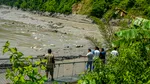 Ajutoare de urgență pentru Nepal. UE trimite 82 de tone de materiale esențiale și 500.000 de euro