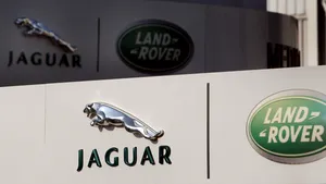Jaguar Land Rover va concedia 4.000 de angajați în următorii doi ani pentru a economisi 1.7 miliarde de lire sterline