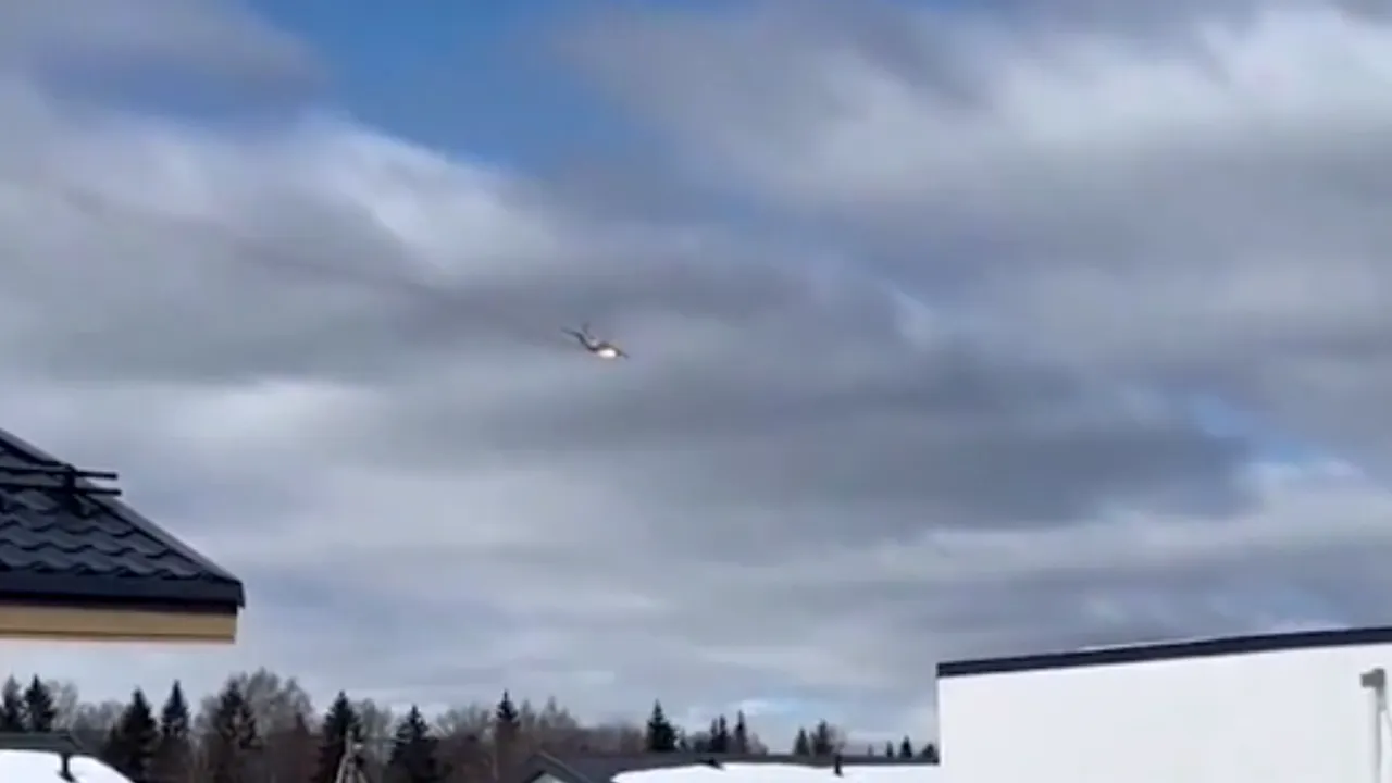 Războiul din Ucraina, ziua 748. Dronele ucrainene au produs un incendiu la Orel / Rusia susţine că a cucerit în sat în direcţia Doneţk / Neutra Elveţie confiscă bunurile ruşilor de pe teritoriul său / Un avion militar al Moscovei s-a prăbuşit cu 15 persoane la bord