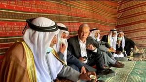 COMENTARIU Lelia Munteanu: “Steaua lui Bibi răsare iarăşi, din corturile beduinilor”