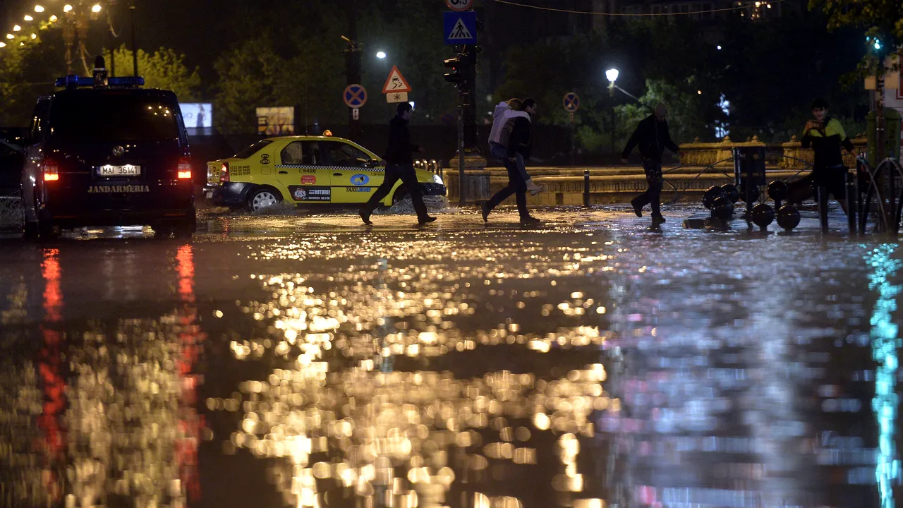 Meteo. Avertisment ANM: Cod GALBEN în 19 judeţe. Meteorologii anunţă ploi torenţiale şi vijelii