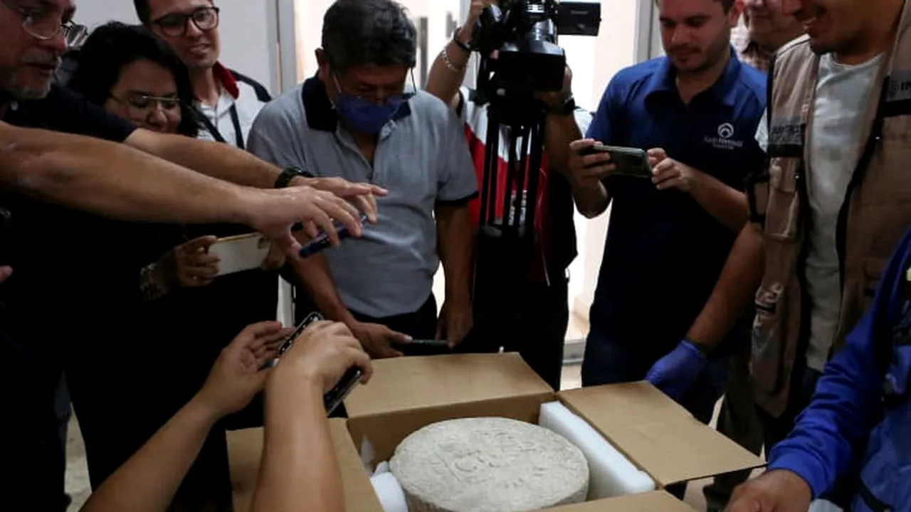 Arheologii au descoperit în Mexic o tabelă de marcaj mayaşă veche de 1.000 de ani