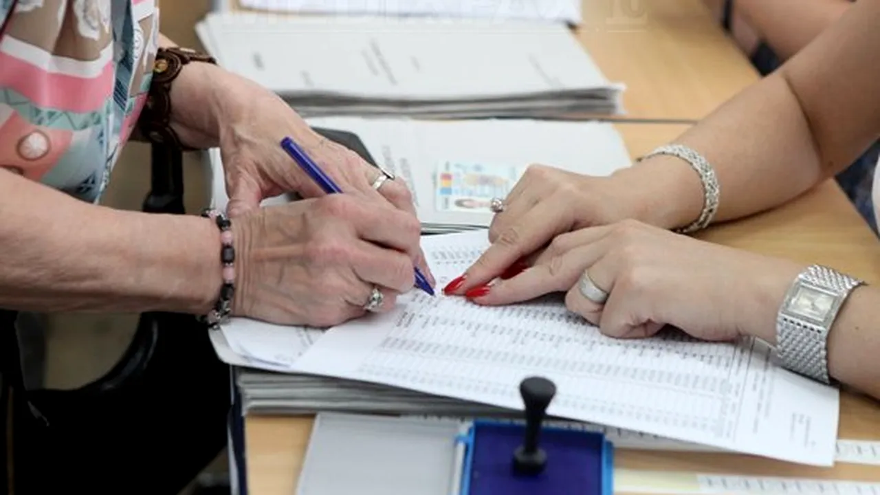 DOSARUL REFERENDUMULUI: Şapte inculpaţi spun că vor munci în folosul comunităţii în cazul condamnării