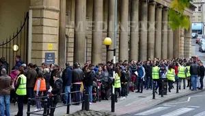 Un nou record: Până la ora 19.00 au votat peste 615.000 de români în străinătate