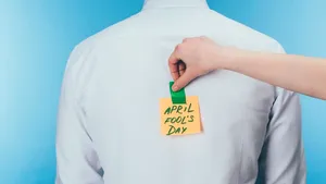 De ce sărbătorim 1 aprilie şi care este originea Zilei Păcălelilor
