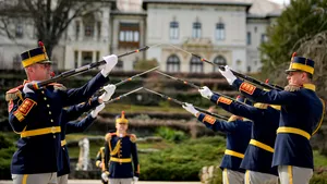 Palatul Cotroceni va fi iluminat în roșu, duminică seara