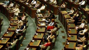 Antonescu, Oprescu, Geoană şi Becali vorbesc despre imaginea femeii în politică