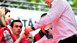 Ponta: Vom avea şi mici şi bere când va avea toată lumea să mănânce în ţară