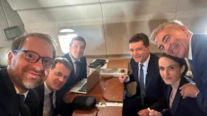 Fritz posts a photo from the plane taking him to Berlin, alongside President Nicușor Dan
