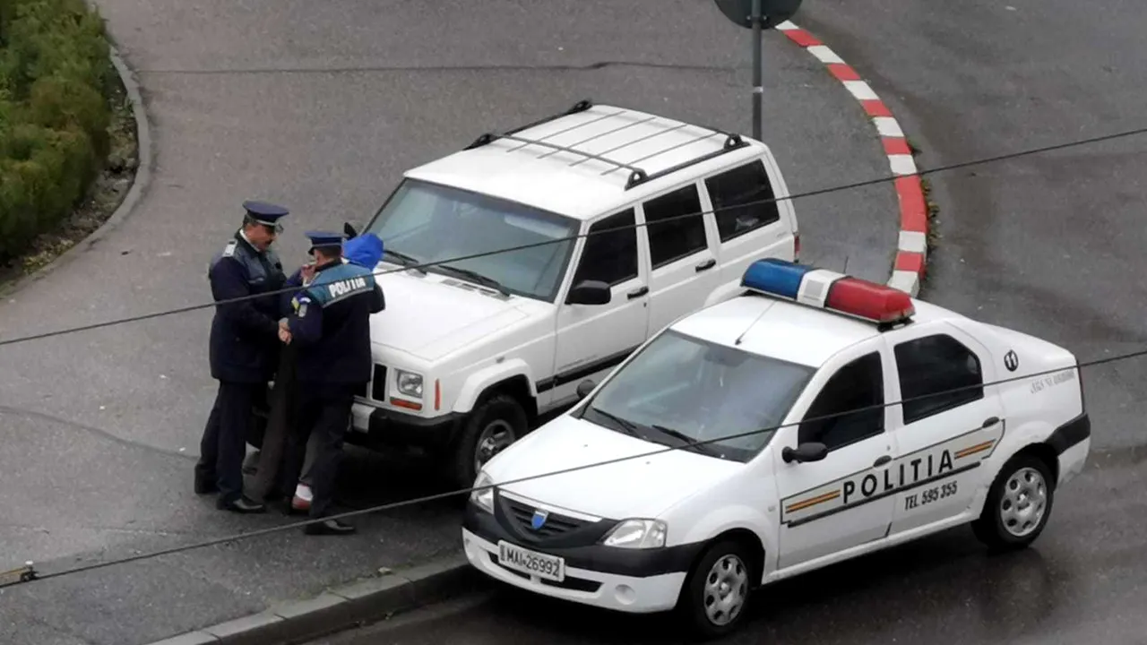 Un bărbat a fost încătuşat de Ziua Naţională la Ploieşti. Gestul făcut în timpul paradei