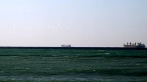 Gardienii Revoluţiei din Iran au tras obuze în apropierea unor nave de război americane în Golful Persic: 