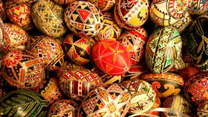 MESAJE DE PAŞTE. Ce urări le puteţi trimite celor dragi 