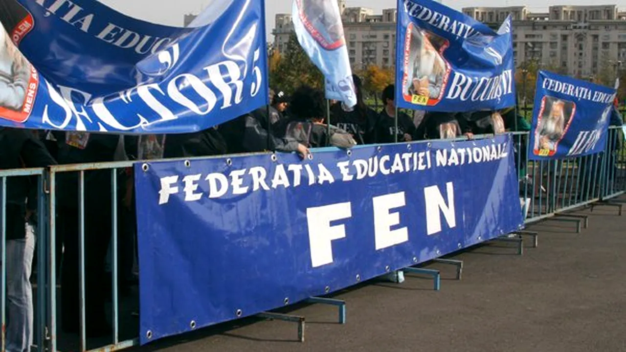 FEN cere parlamentarilor să voteze împotriva măsurilor privind reducerile salariale în învăţământ