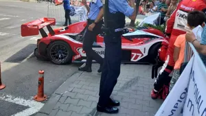 Mihai Leu le-a oferit băieţilor implicaţi în accidentul de la raliu trofeele câştigate de el : „Îmi pare nespus de rău pentru tot ce s-a întâmplat, dar mă bucur că cei doi micuţi sunt bine