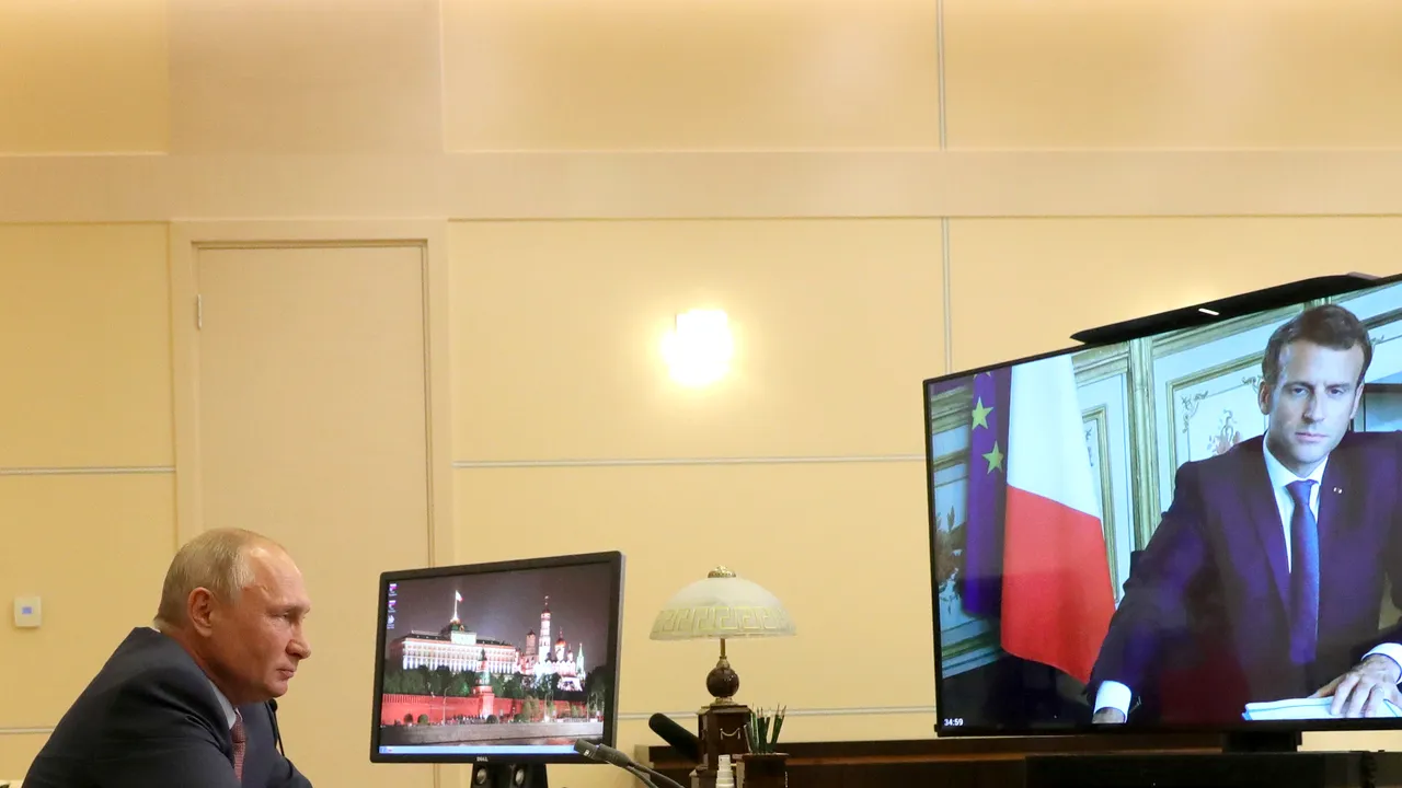 Vladimir Putin a vorbit cu Emmanuel Macron despre criza din Ucraina / Volodimir Zelenski vrea reluarea contactelor diplomatice