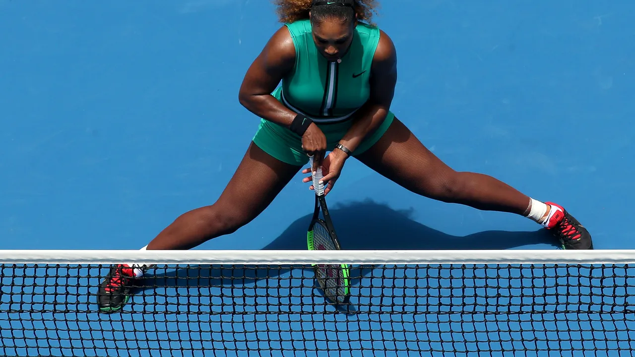 După salopeta neagră 'Catwoman' şi rochia cu tutu, Serena Williams a şocat, din nou, cu alegerea vestimentară, la Australian Open