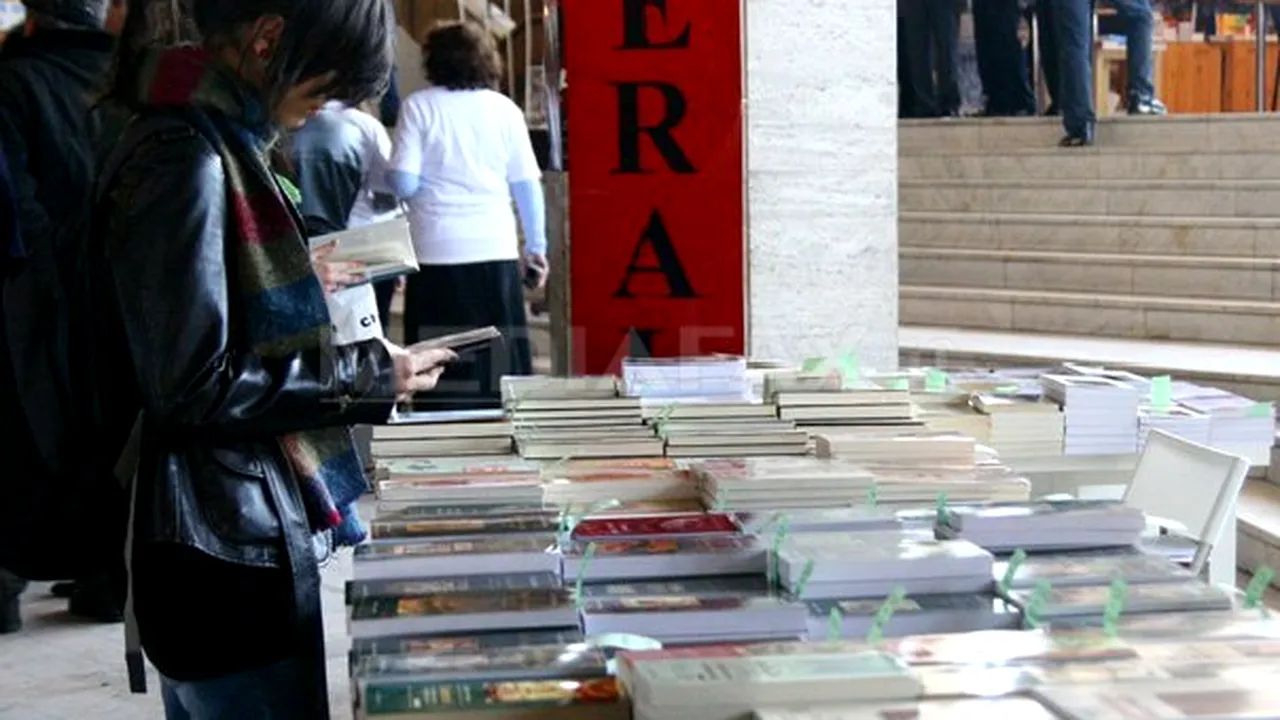 Noaptea Cărţilor deschise: Volume oferite gratuit în Piaţa Universităţii din Capitală, pe 23 aprilie