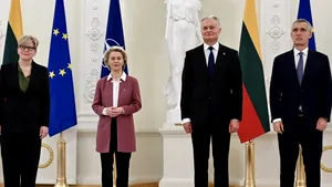 UE şi NATO anunţă că îşi vor consolida cooperarea în faţa unor ameninţări de tip hibrid. Anunţul Ursulei von der Leyen şi Stoltenberg
