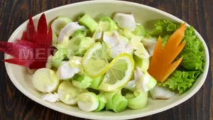 Alimentele dietetice care de fapt pot îngrăşa. Ce să nu mănânci în curele de slăbire