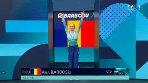 Tribunalul de Arbitraj Sportiv îi acordă medalia de bronz Anei Maria Bărbosu, dar respinge cererea Sabrinei Voinea, care rămâne cu locul 4 / TAS a dat verdictele după ce a analizat memoriile depuse de FRG şi COSR în cazul gimnastelor / Americanca Jordan Chiles a intrat în depresie / Aflată pe locul 20 în clasamentul general, România ar câştiga medalia cu numărul 9 la JO