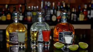 Studiu: Tequila, BENEFICĂ pentru oase chiar dacă suferiţi de osteoporoză