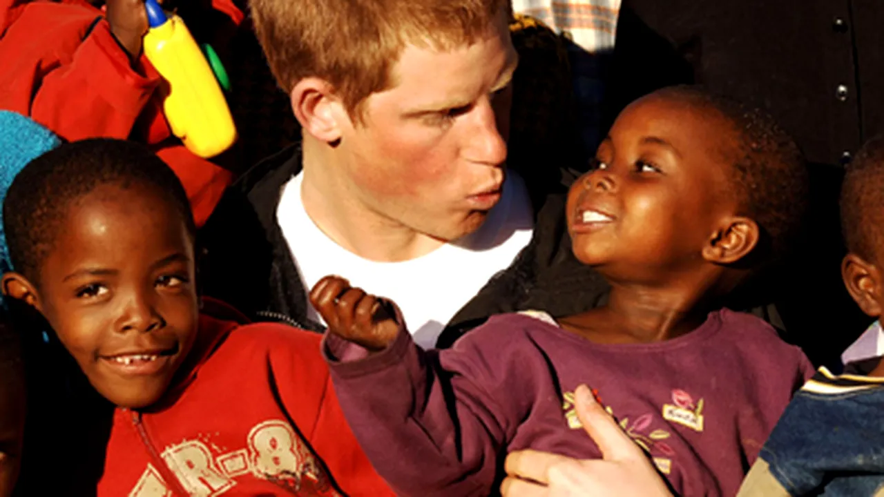 Prinţul Harry se implică în acţiuni umanitare în Lesotho (Video)