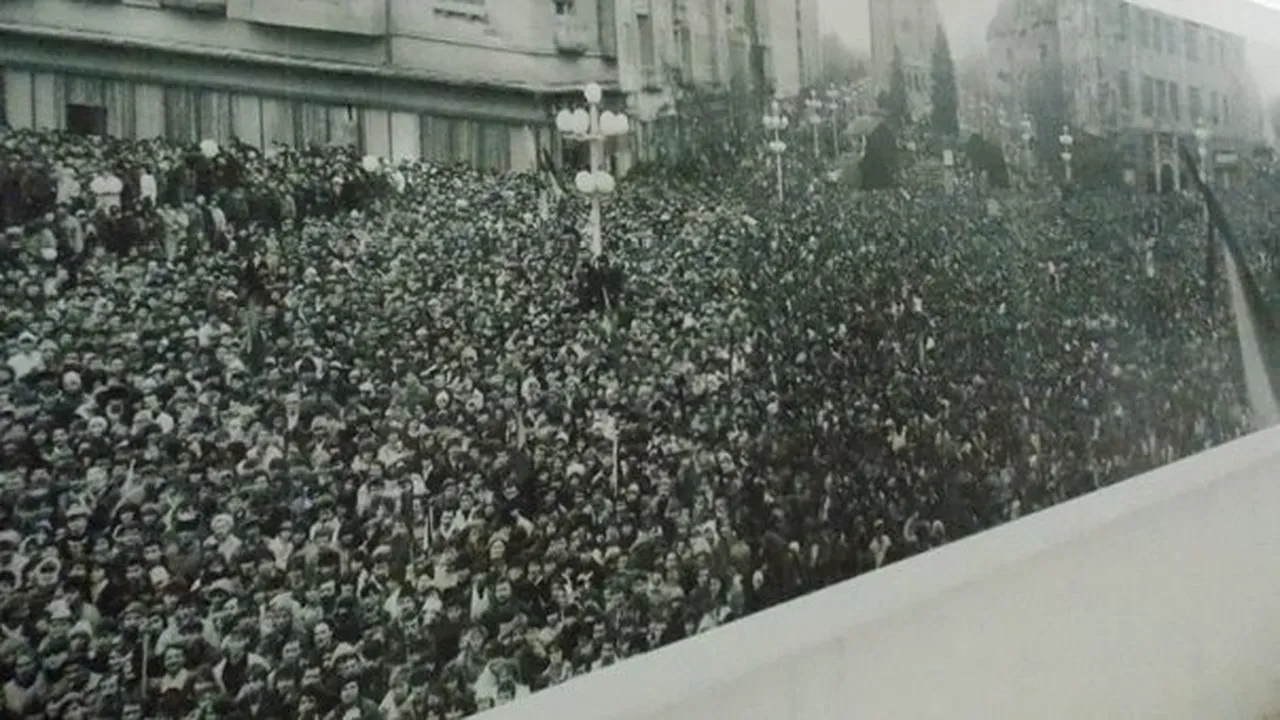 25 DE ANI DE LA REVOLUŢIE: 17 decembrie 1989 - la Timişoara s-a tras în oameni. Rănit: Atunci am stat la coadă la viaţă - FOTO