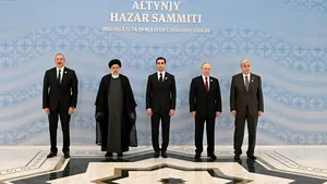 Izolat de Occident, Putin a mers în Turkmenistan la o întrunire a naţiunilor Mării Caspice