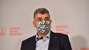 Ciolacu, cu o mască „made in România”, la întâlnirea cu producătorii români de echipamente sanitare: „De ce importăm din China?”