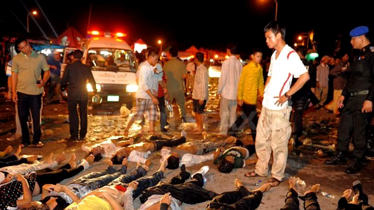 Cel puţin 339 de morţi, în urma unei busculade în capitala Cambodgiei - FOTO, VIDEO