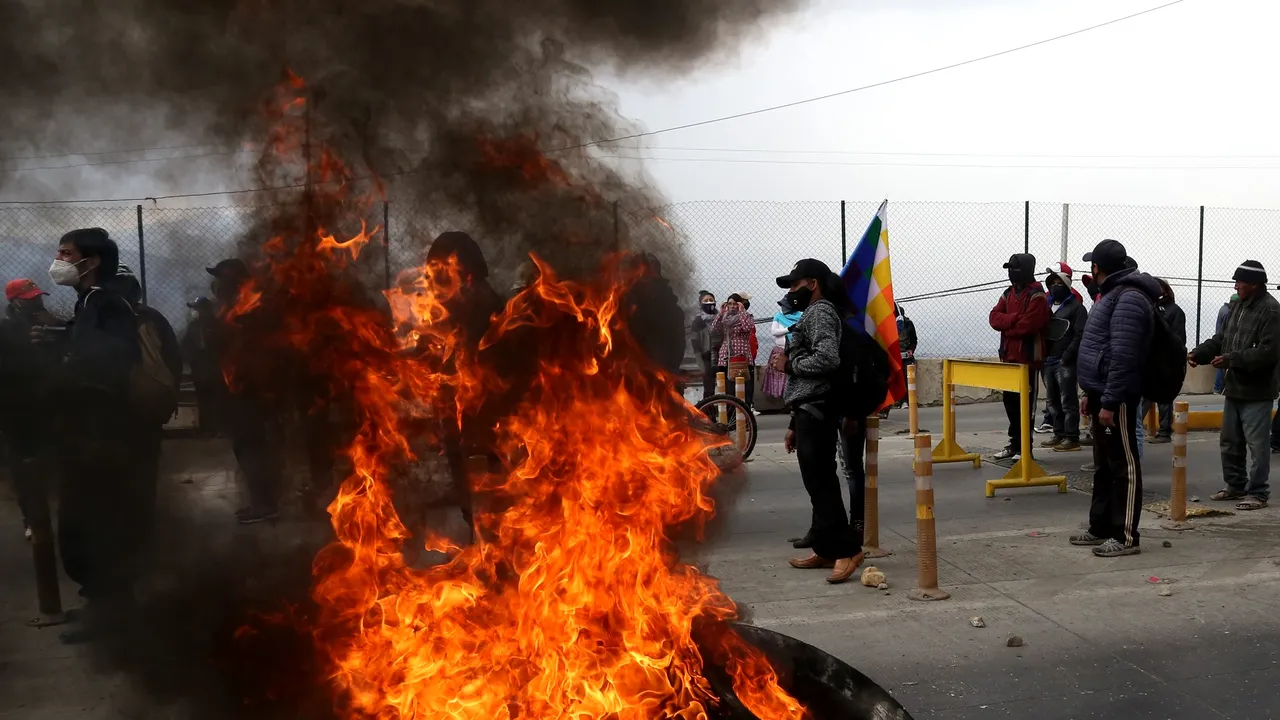 A zecea zi de proteste şi blocaje rutiere în Bolivia. ONU, UE şi Biserica Catolică cer dialog