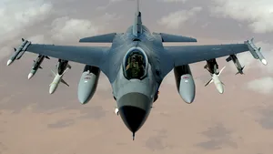 Ukrayinska Pravda: Piloţii ucraineni se antrenează în America cu avioanele F-16, dar abia în 2025 vor putea fi livrate Ucrainei 