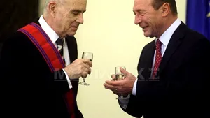 Wikileaks - Taubman, în 2007: Absenţa lui Băsescu pro-american din CSAT, loc de acţiuni dăunătoare