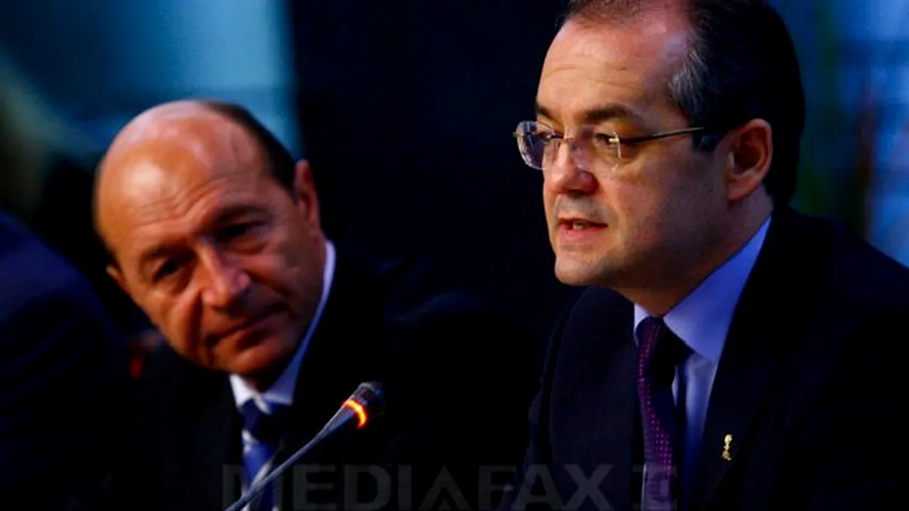 Preşedintele Traian Băsescu a ajuns la Primăria Cluj, fiind întâmpinat de Boc