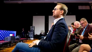 Dominic Fritz: Carburanții din România sunt încă la prețuri corecte, dar conflictul din Iran ar putea aduce scumpiri