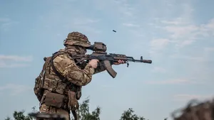 Războiul din Ucraina, ziua 881. Kuleba, prezent în China şi îndeamnă la discuţii de pace „directe” cu Beijingul / Kievul primeşte în august 1,4 miliarde de euro din profiturile generate de activele ruseşti / Rusia efectuează noi exerciţii cu lansatoare mobile de rachete nucleare