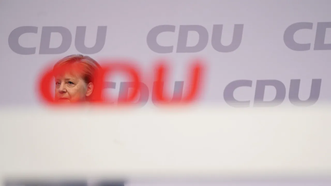 Partidul Social-Democrat menţine coaliţia guvernamentală cu Uniunea Creştin-Democrată, formaţiunea Angelei Merkel