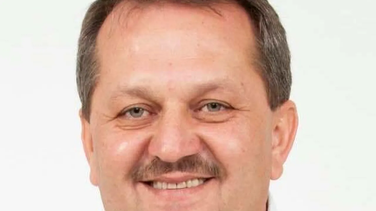 Primarul oraşului Avrig are COVID-19. Localitatea intră în carantină de luni
