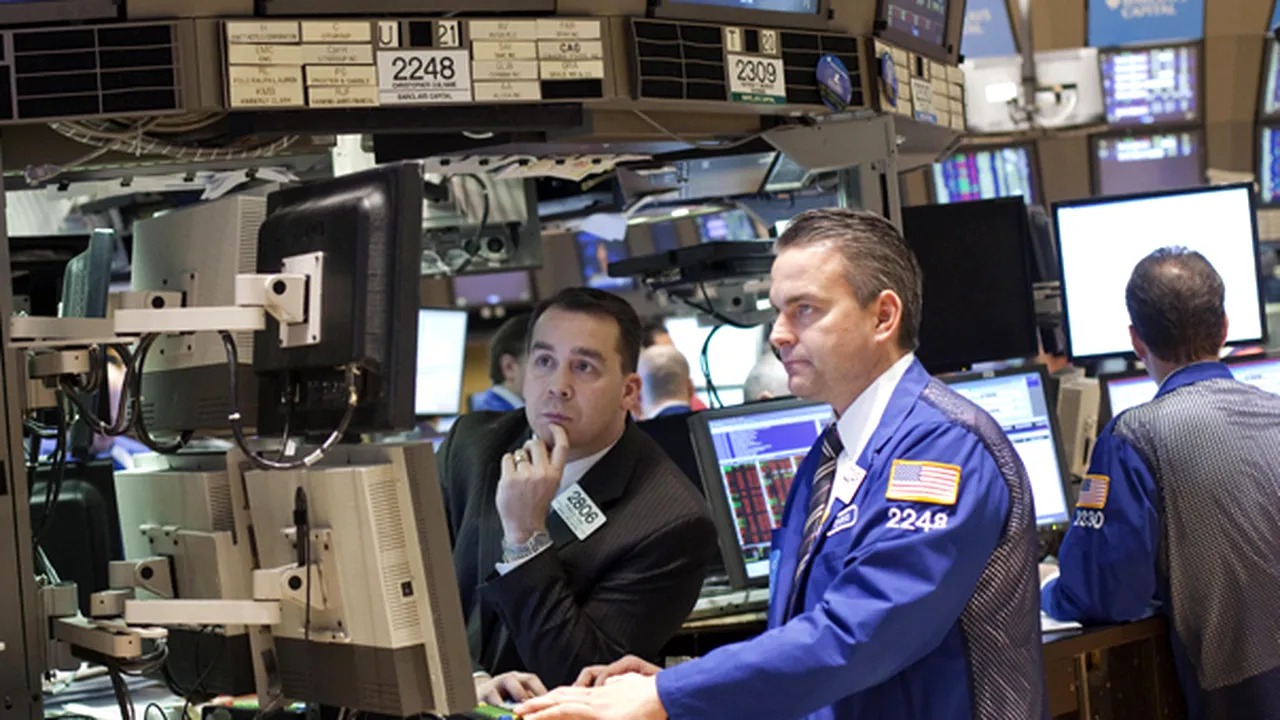 Indicele Dow Jones depăşeşte pentru prima dată pragul de 20.000 de puncte
