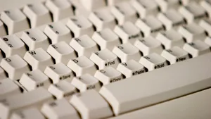 Inventatorul funcţiilor ”Copy” / ”Paste” a murit la 74 de ani. A lucrat pentru trei dintre cele mai mari companii tech din lume şi era specializat în domeniul inteligenţei artificiale