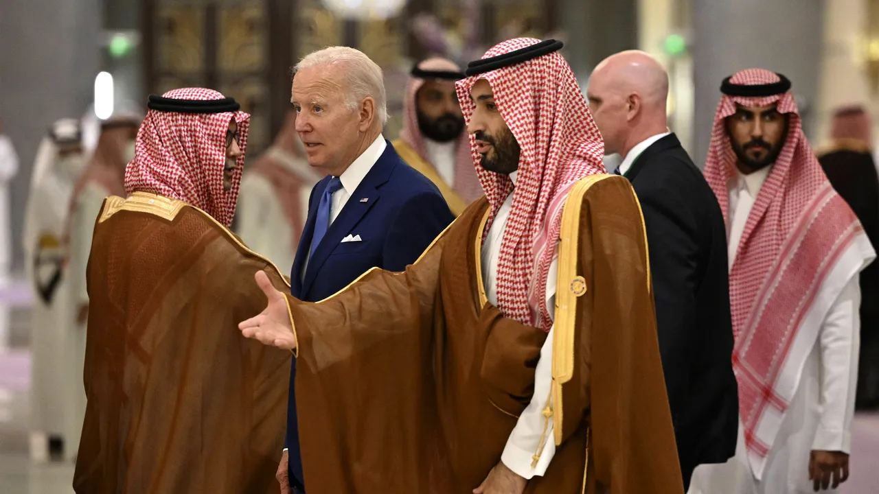 Biden pleacă din Orientul Mijlociu fără prea multe promisiuni. Ministrul saudit de Externe: OPEC+ va evalua piaţa petrolului şi va face ceea ce este necesar