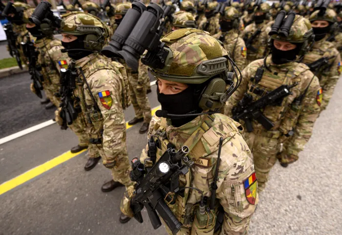 Live Text Parada militară de 1 Decembrie. Programul evenimentelor din capitală / Liderii politici au început să ajungă la Arcul de Triumf