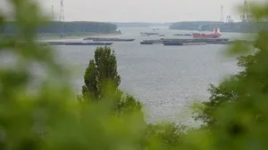 O navă bulgărească a eşuat pe Dunăre, între Călăraşi şi Brăila