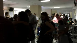 Cozi la direcţiile de paşapoarte | MAI a cerut conducerii instituţiei soluţii rapide până la finalul zilei / UPDATE: Noul centru al Direcţiei de Paşapoarte din Plaza Mall va fi inaugurat luni