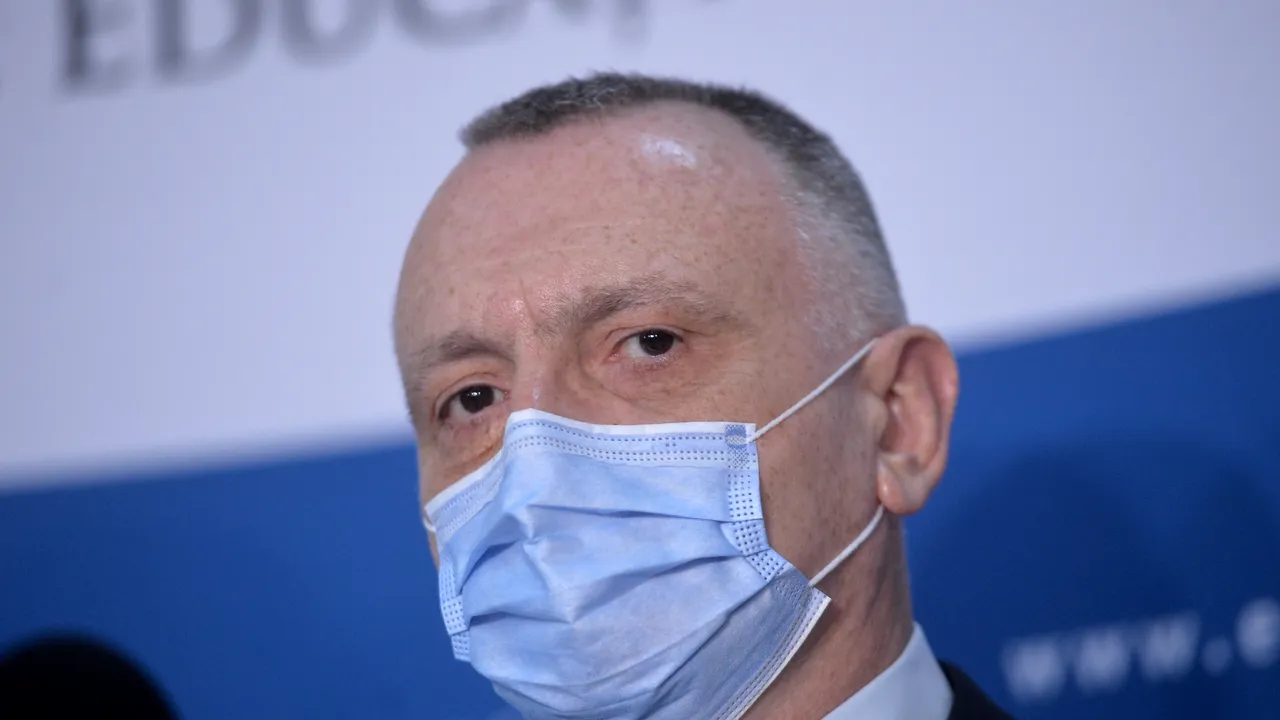 Ion Cristoiu: Pentru că n-are drept profesie de bază Politica, Sorin Cîmpeanu îşi poate permite să fie un bun politician