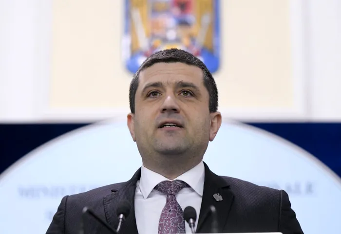 VIDEO Operațiune în premieră pe Brațul Bala. Radu Miruță: Fiecare zi în plus de funcționare a Centralei de la Cernavodă este  un câștig cuantificabil|Peste 100 de militari au participat la intervenție