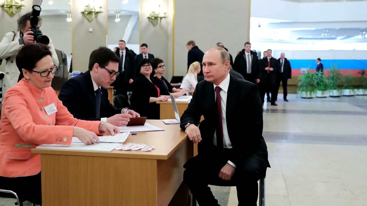 Putin, la ieşirea de la urne: E un succes orice rezultat ce-mi va permite să îmi continui munca de preşedinte. Sunt convins că programul meu este bun pentru ţară | FOTO